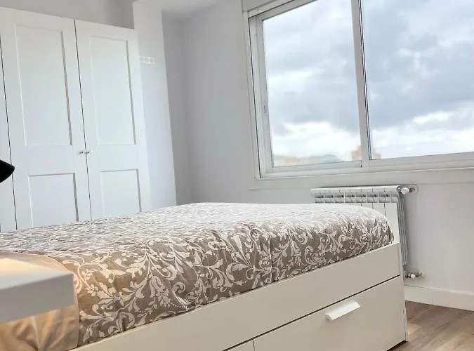 Lägenhet Maestranzamarycentro *